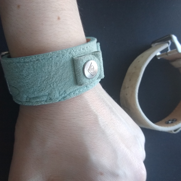 Roxy bracelets - Picture 2 of 6